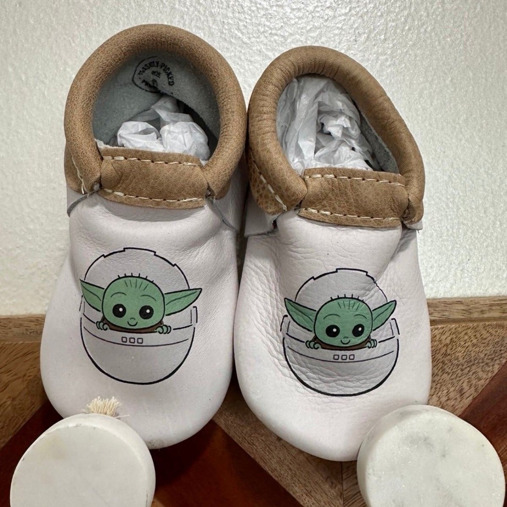 Star Wars Freshly Picked moccasins shoes toddler baby Disney mandalorian Yoda